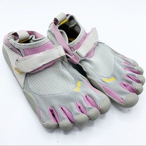 Vibram Gray Purple Toe Shoes size 37